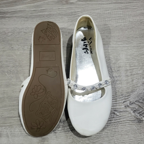 Nina Girls Pearl and Rhinestones Slip On Shoe - Picture 2 of 3